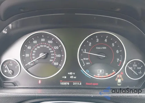 2017 BMW 330I xDrive z USA, uszkodzony, nr VIN WBA8D9G59HNU60315